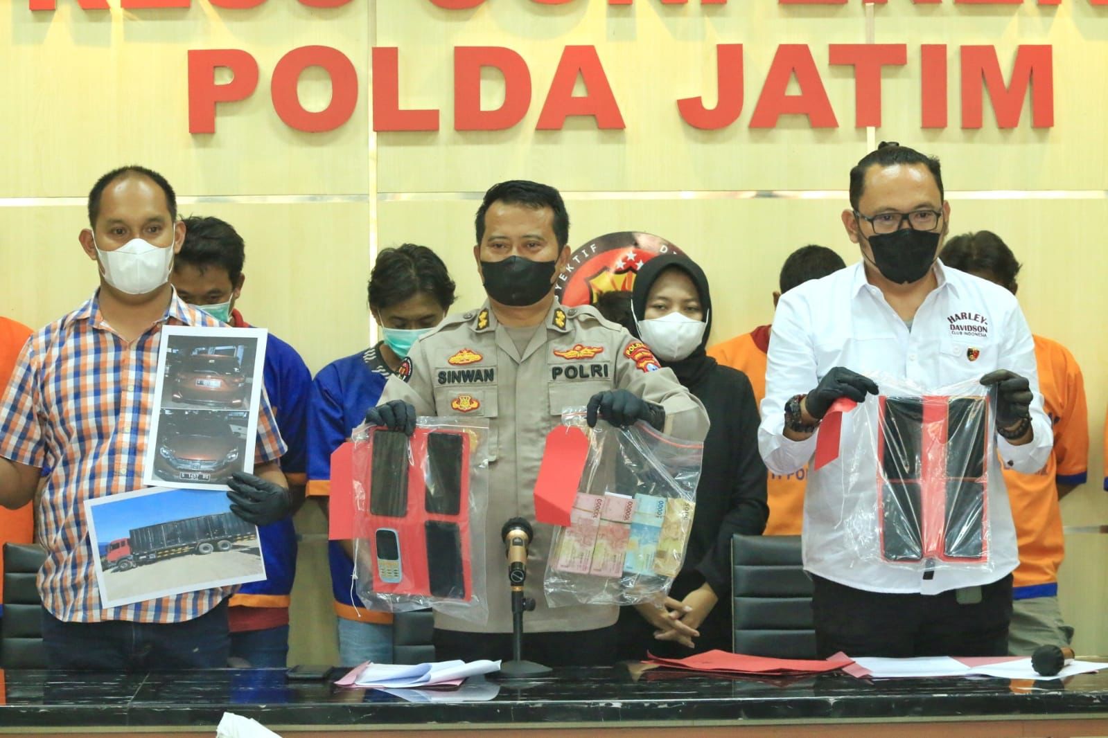 Jatanras Polda Jatim Ringkus Komplotan Penggelapan 30 Ton Gula