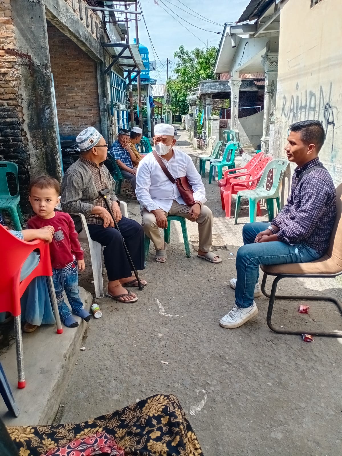 Kasubbid Penmas Bid Humas Polda Sumut Hadiri Pemakaman Mertua Wartawan
