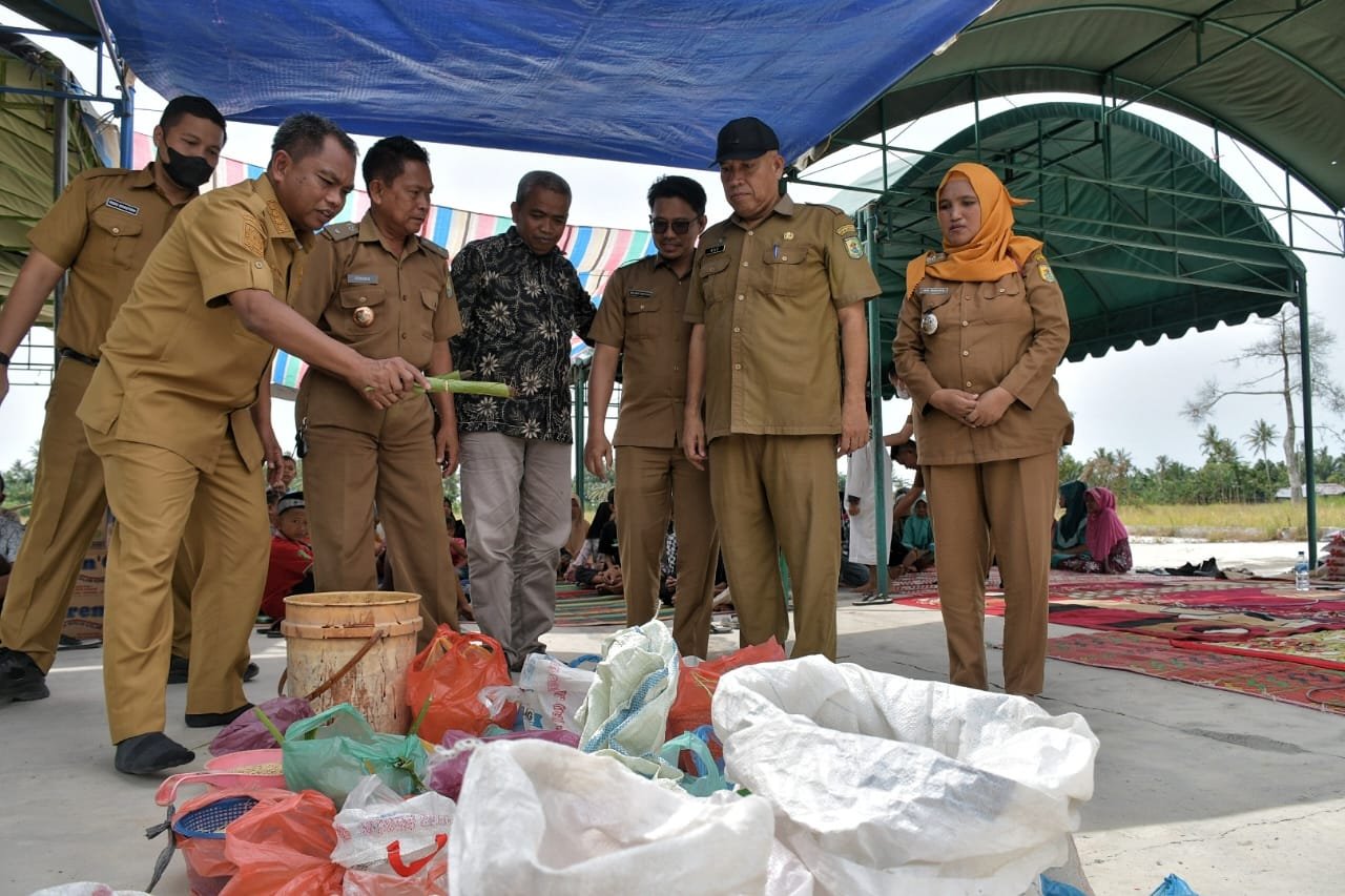 Hadiri Jamuan Sawah, Bupati Sergai Harap Petani Tak Bergantung Pada Pupuk Subsidi