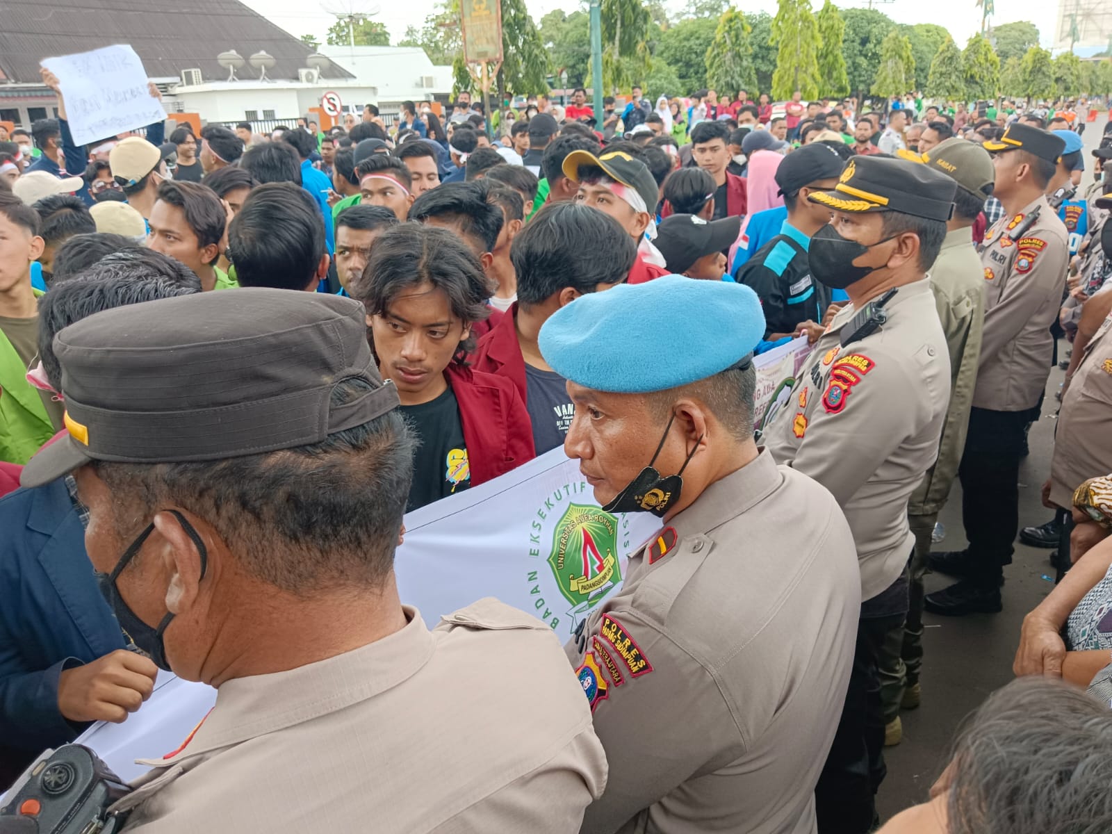 Sebanyak 557 Personel Polri Turun Antisipasi Ribuan Massa BEM di P.Sidempuan 