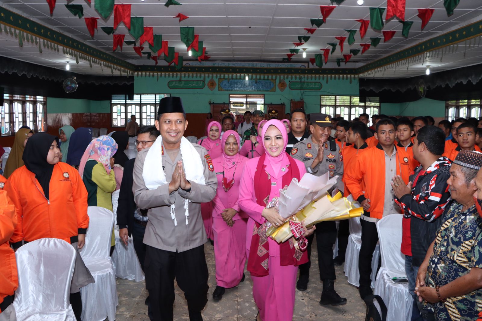 Kunker Kapolres Tapsel, AKBP Imam Zamroni Turut di Dampingi Ketua Bhayangkari Cab Tapsel 