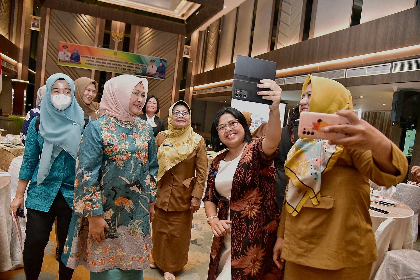 Nawal Lubis : Setop Kekerasan Terhadap Anak