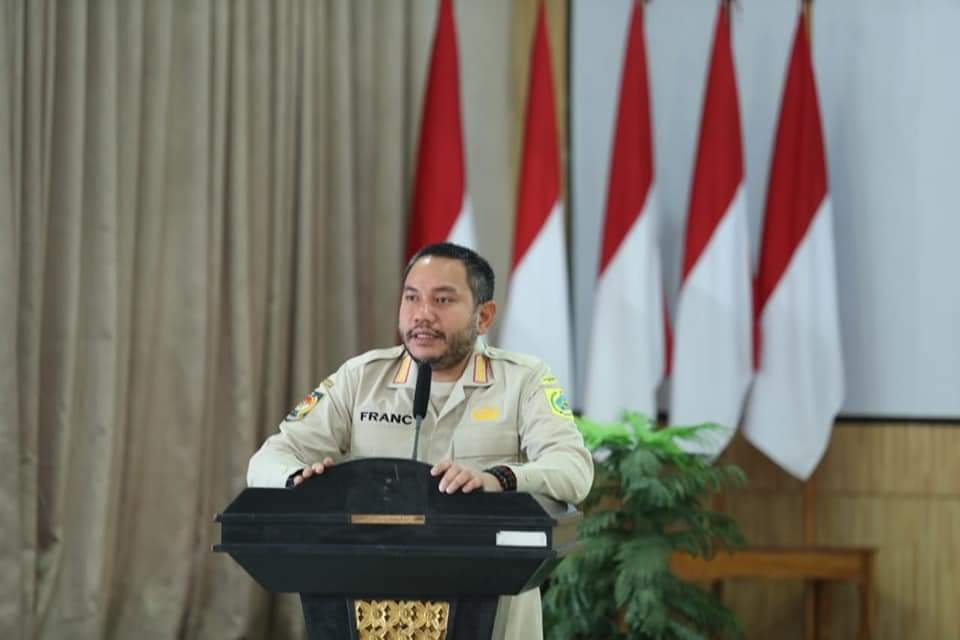 Bupati Pakpak Bharat Pimpin Rapat KUR