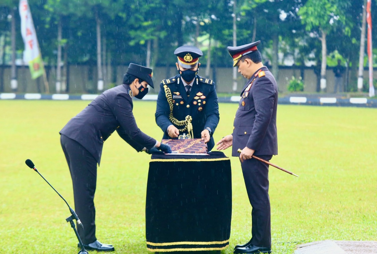 Kapolri Jenderal Polisi Drs. Listyo Sigit Prabowo,Llantik 2.073 Perwira