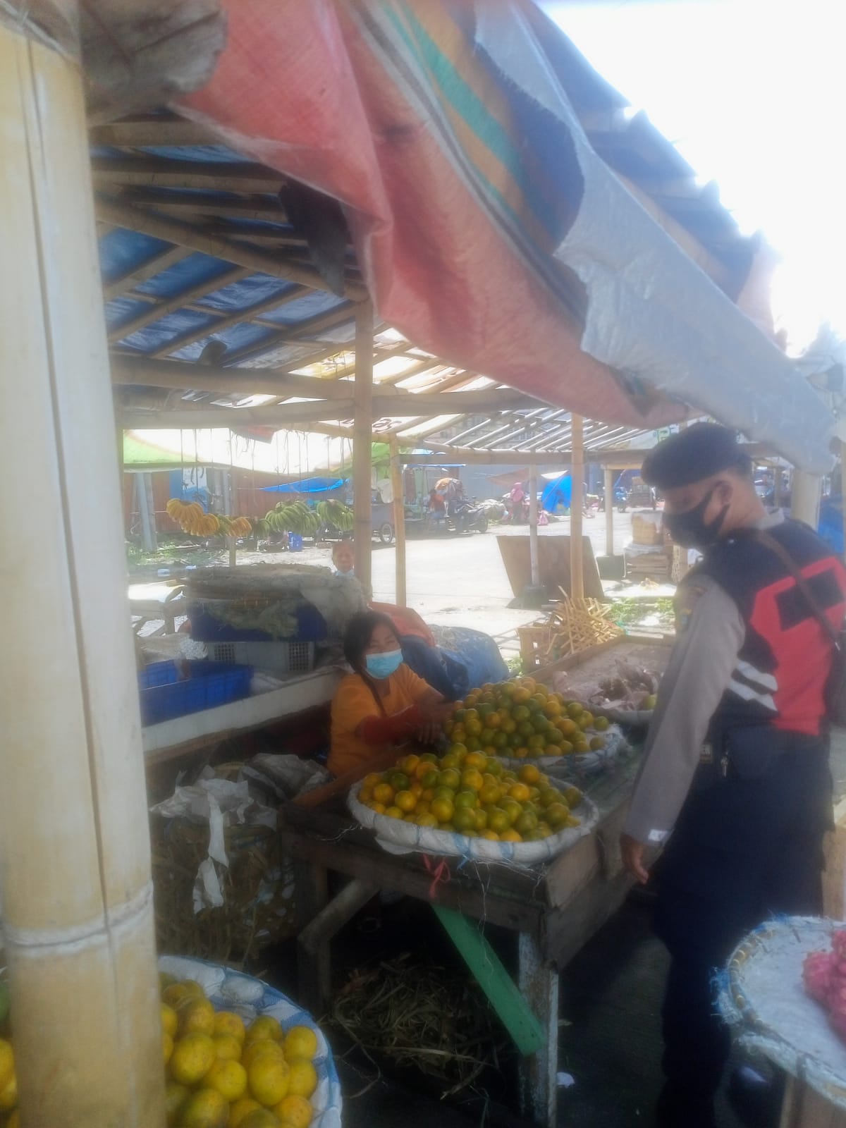 Sat Samapta Polrestabes Medan Gelar Patroli Giat Sambang Dialogis di Pasar Tradisional dan Pusat Perbelanjaan