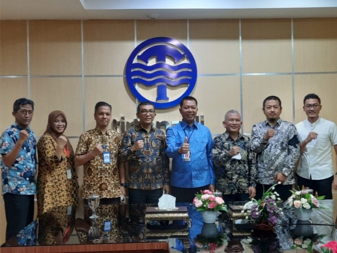 Direktur Air Limbah Perumda Tirtanadi  Menerima Kunker Kadis PU Provinsi Riau