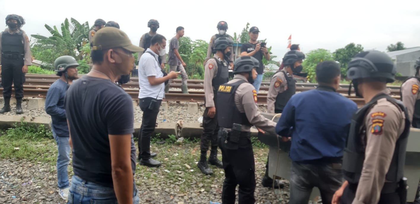 Bantaran Rel Kereta Api Pasar VII Tembung Diseser, Polisi Amankan 3 Unit Mesin Judi Tembak Ikan