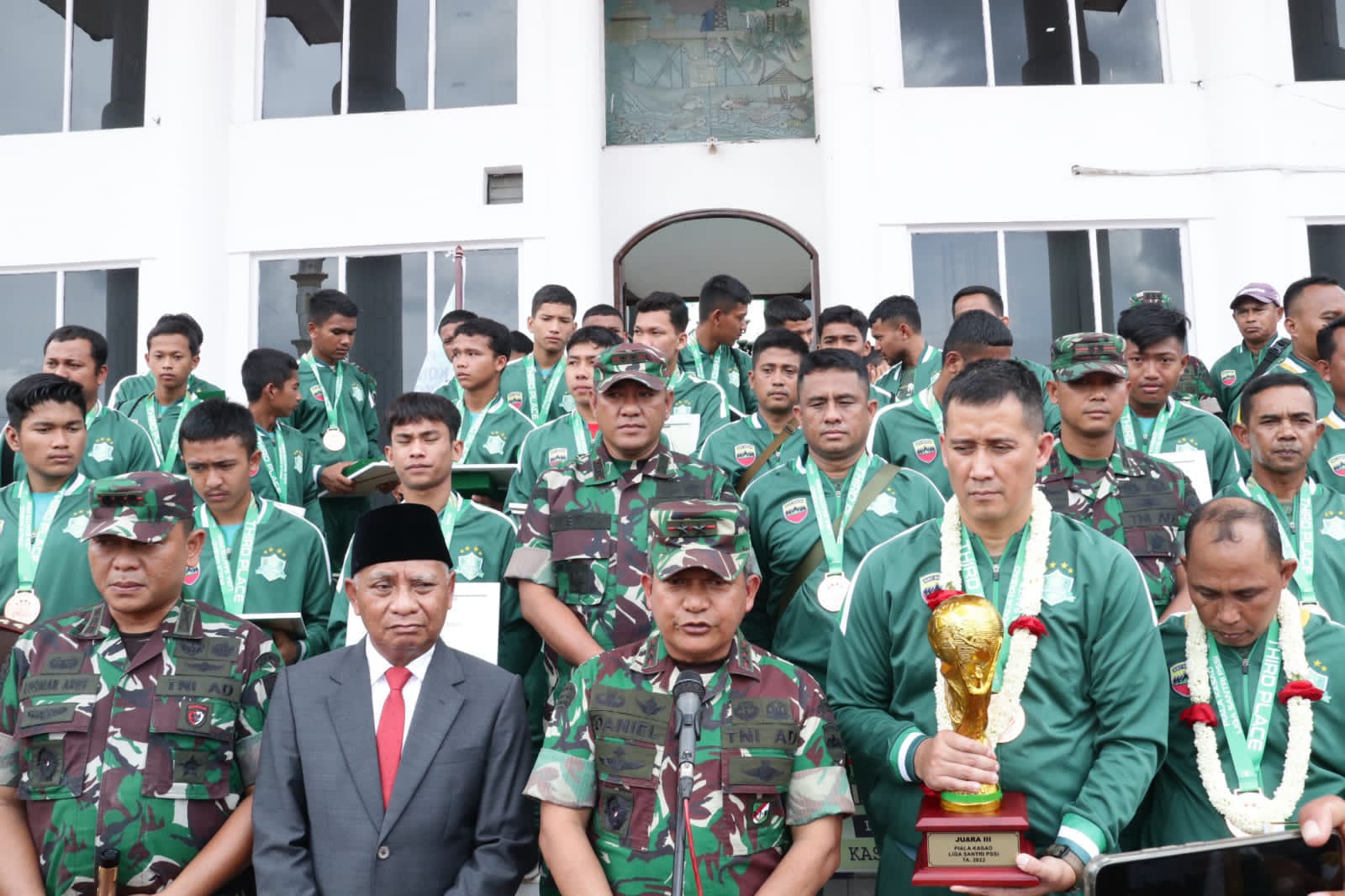 Pangdam I/BB Bersama Forkopimda Asahan Sambut Tim Sumut di Liga Santri Piala Kasad 2022