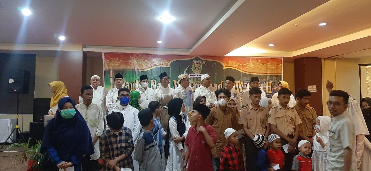 Ini Pesan Ustad Hasbi Pada Peringatan Maulid Nabi di SMA 6 Medan