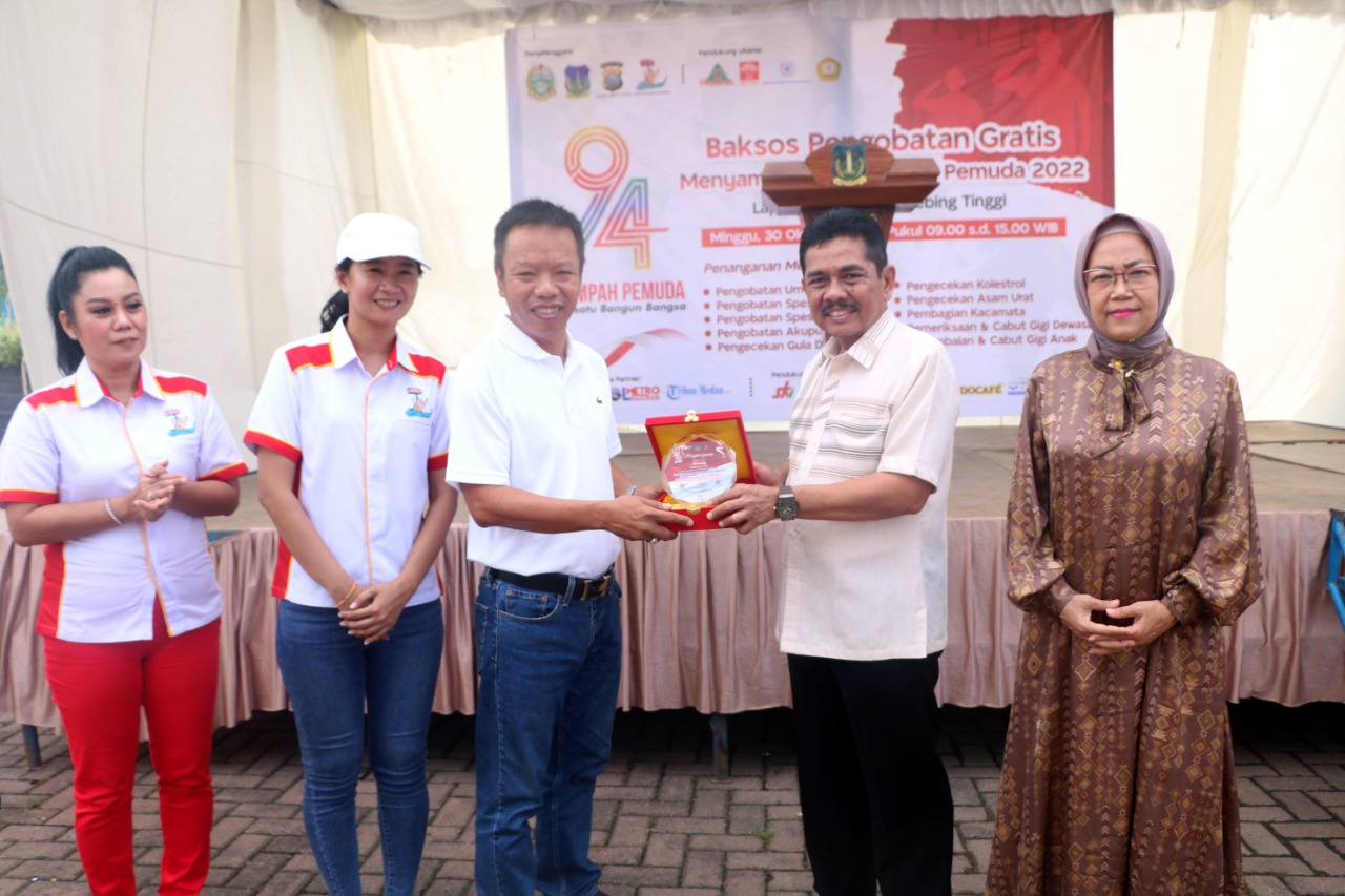 Warga T. Tinggi Dapat Pengobatan Gratis 