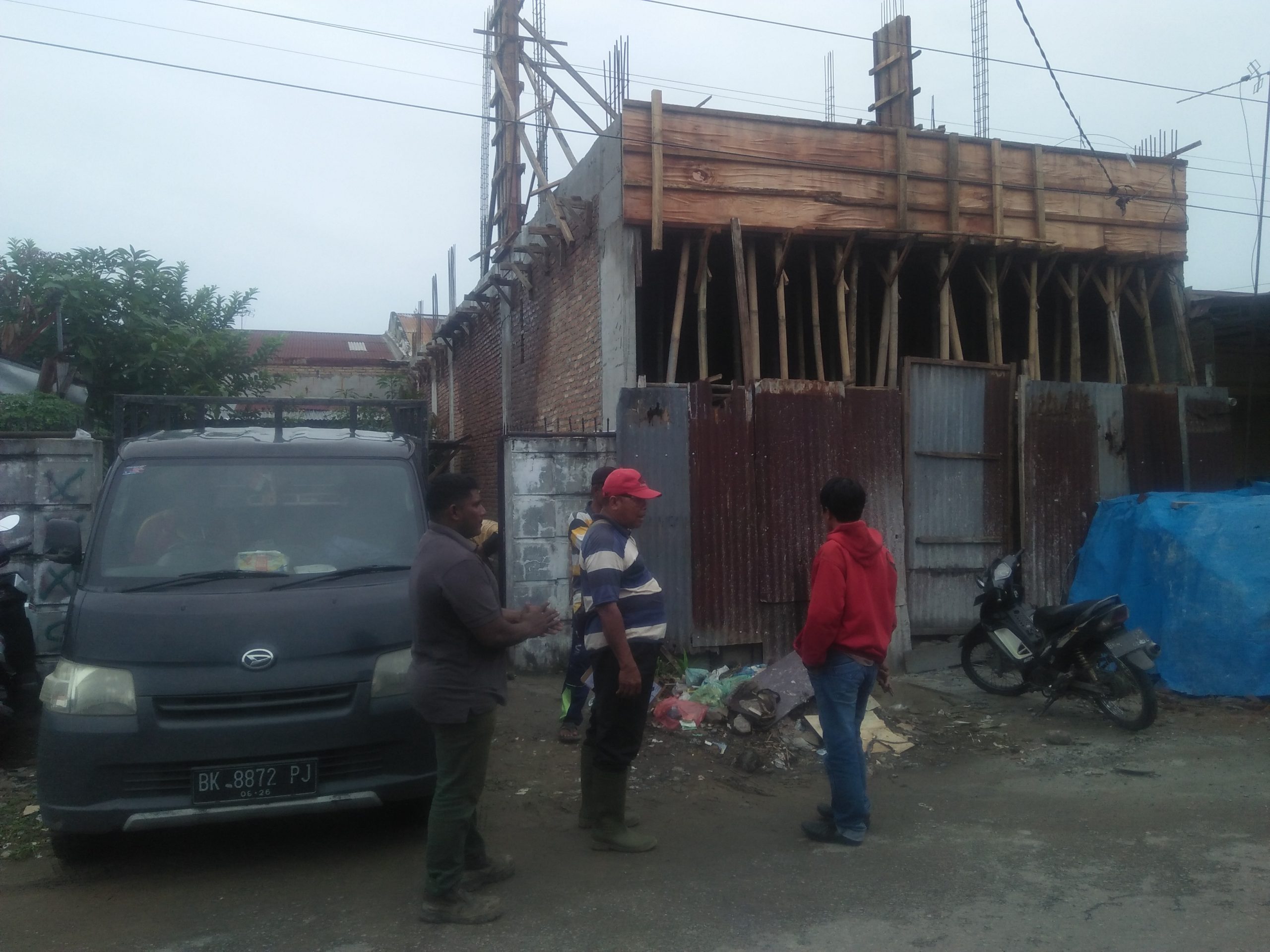 LSM PAKAR Minta Sat Pol PP Deliserdang Bongkar 2 Bangunan di Jalan Cendrawasih III Kenangan Baru Tidak Kantongi Izin PBG