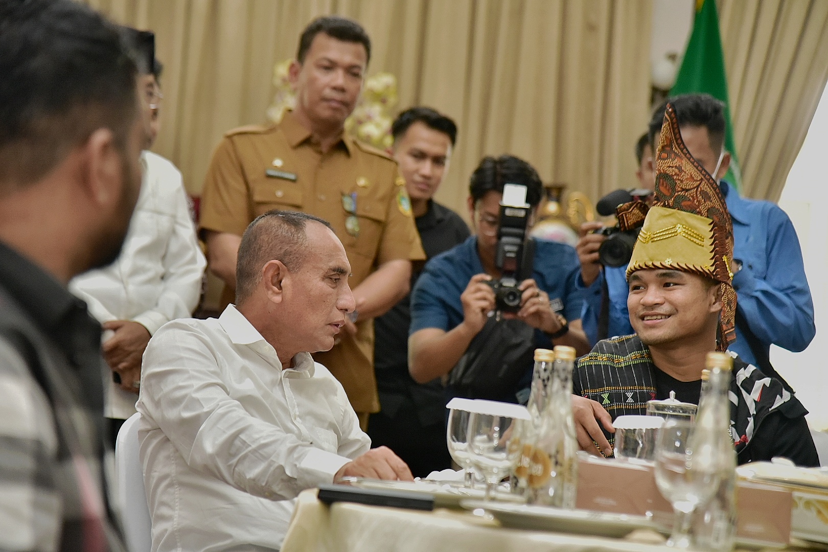 Ketemu Gubsu, Jeka Saragih Keluhkan Jalan di Kampung Halamannya
