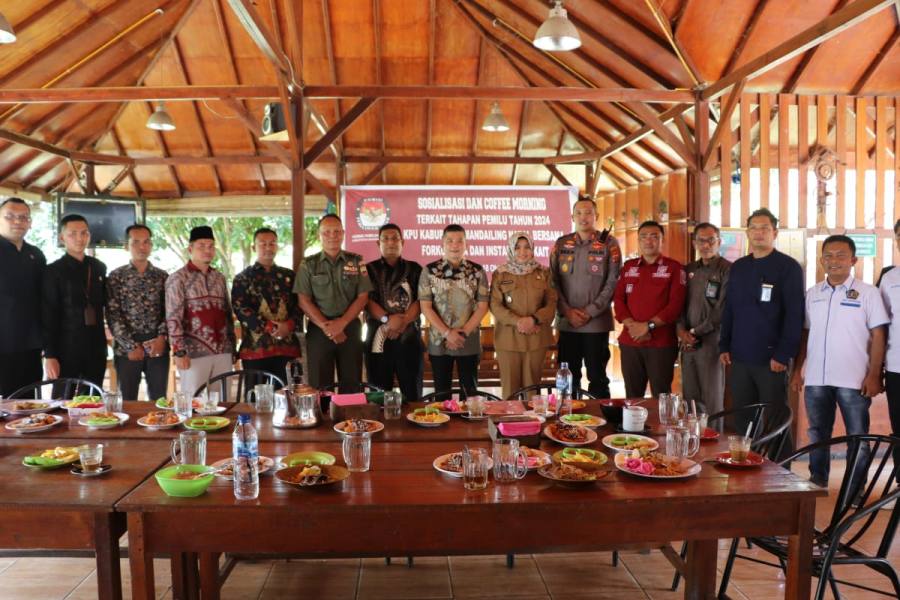 Sosialisasi dan Coffe Morning Tahapan Pemilu 2024 Bersama KPU Madina, Ini Kata Kapolres Madina AKBP Reza Chairul