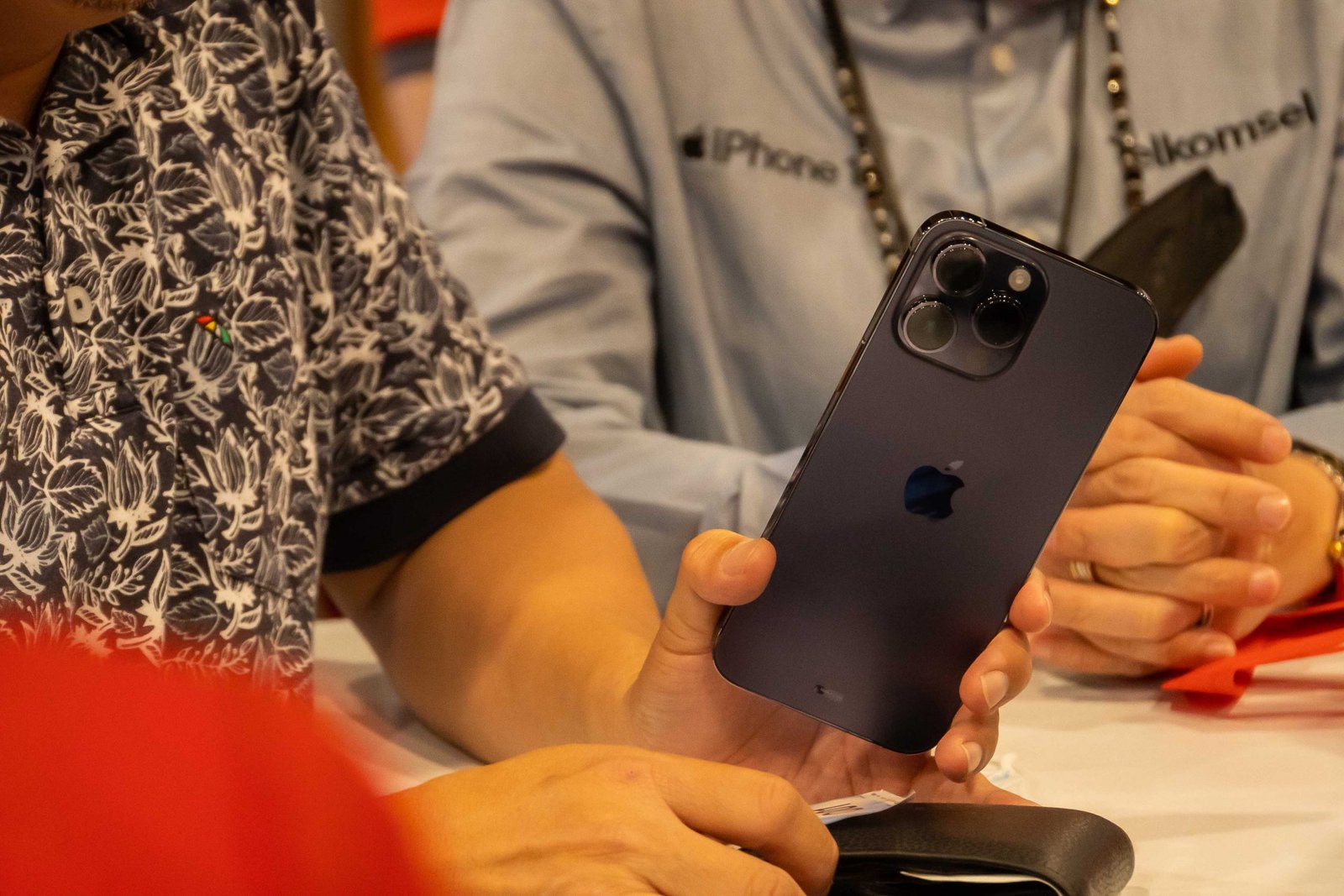 Telkomsel Hadirkan Paket Bundling Seluruh Seri iPhone 14 Terbaru