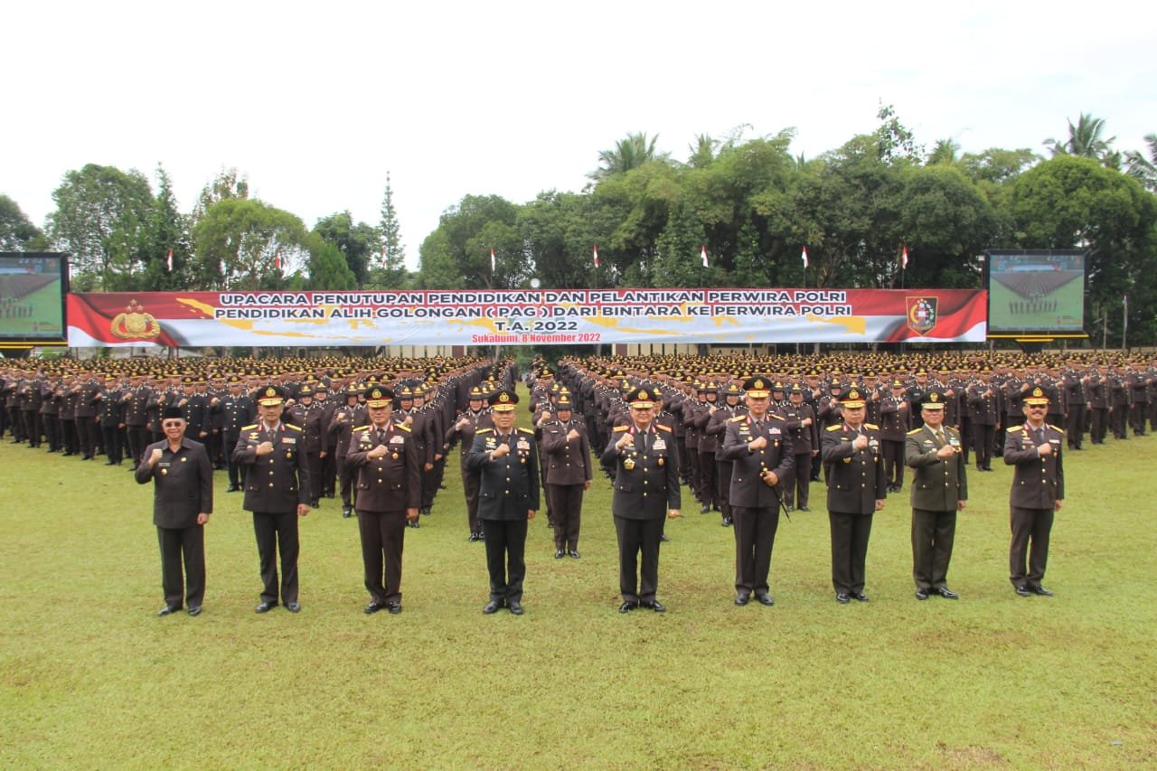 Kalemdiklat Polri Melantik 1.252 Bintara Menjadi Perwira Polri