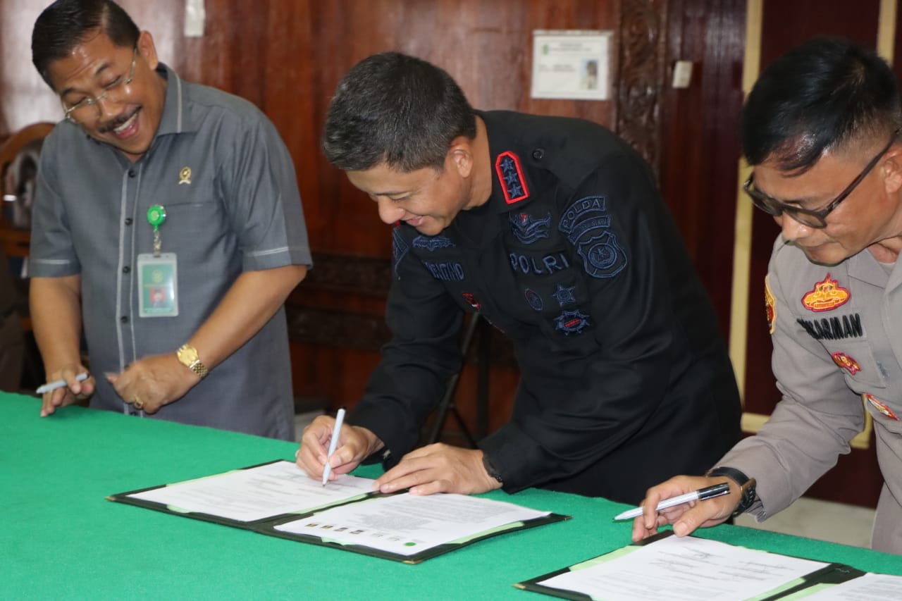 Kapolrestabes Medan Hadiri Perjanjian Kerjasama Aplikasi E - Berpadu