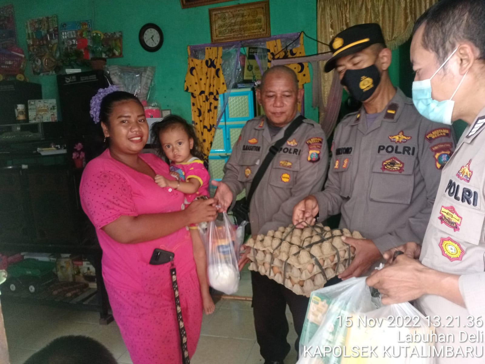 Sebagai Bapak Asuh Anak Stunting Kota Medan, Kapolsek Kutalimbaru Bantu Anak Penderita Gizi Buruk