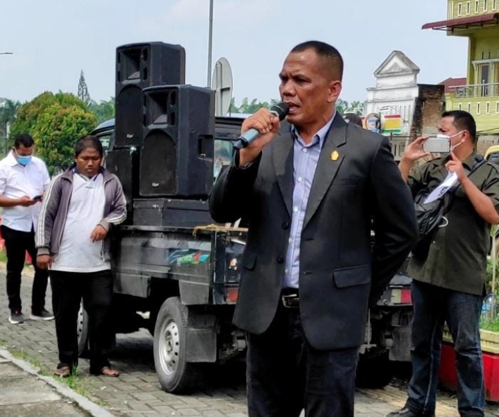 Aksi Demo Tunggal Anggota DPRD Sumut Mengatakan Narkoba Marak di Kutalimbaru