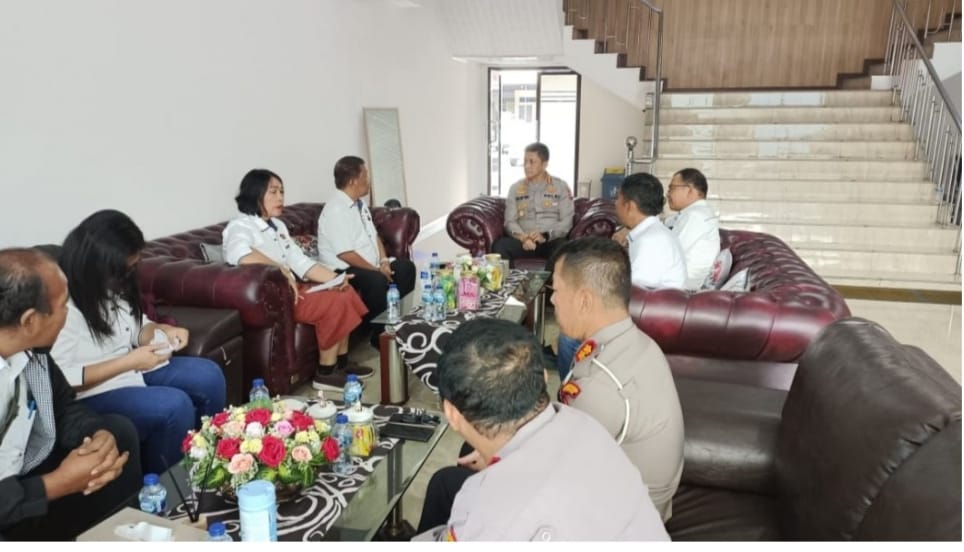 Kapolrestabes Medan Menerima Audensi Panitia Perayaan Natal 2022 PWI Sumut