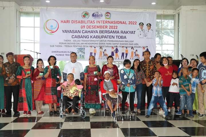 Hari Disabilitas Internasional di Toba Diwarnai Fashion Show Karya Kelompok Disabilitas