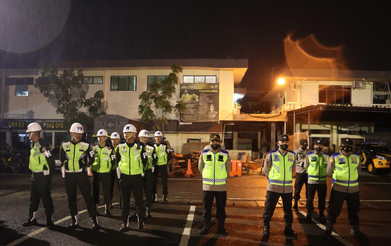 Cegah Kejahatan di Jalanan, Petugas Gabungan Polrestabes Medan Patroli Sispamkota