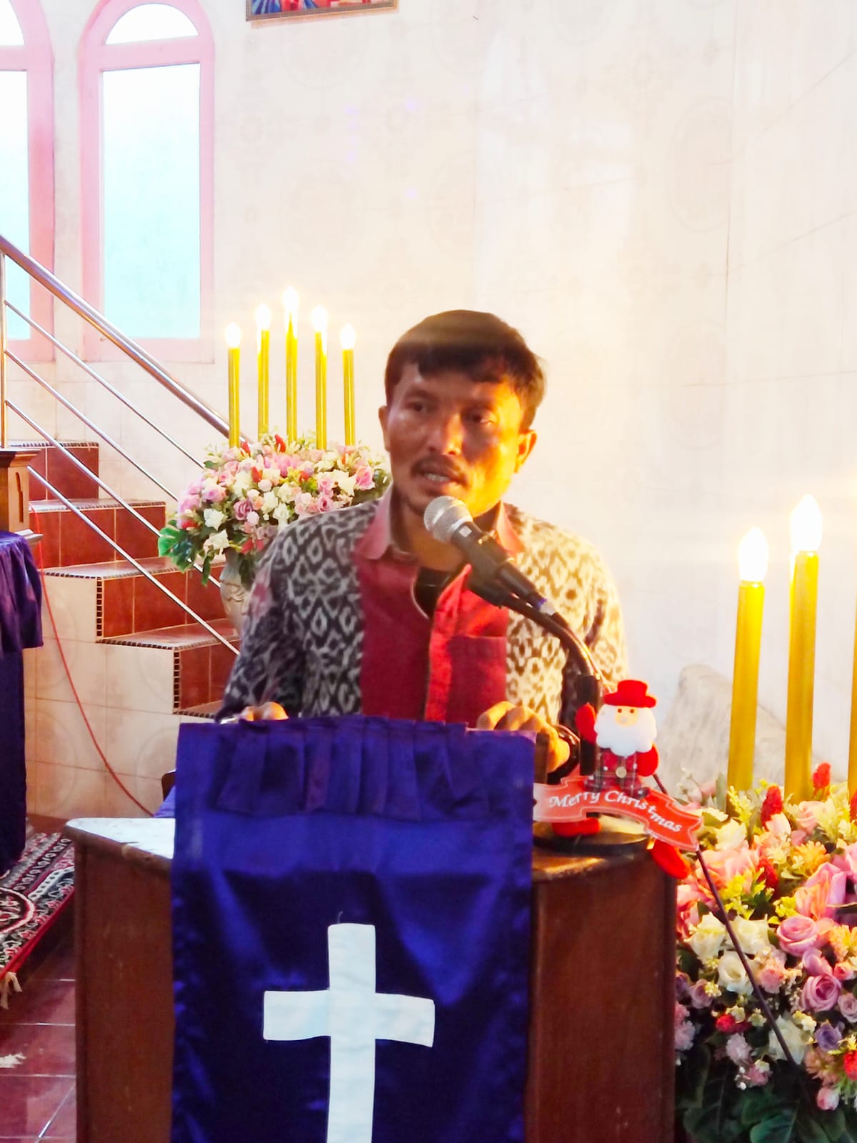 Natal Oikumene dan HUT ke-16 Kecamatan Tampahan, Wabup Tonny : Momentum Sinergitas Gereja dan Pemerintah dalam Pembangunan