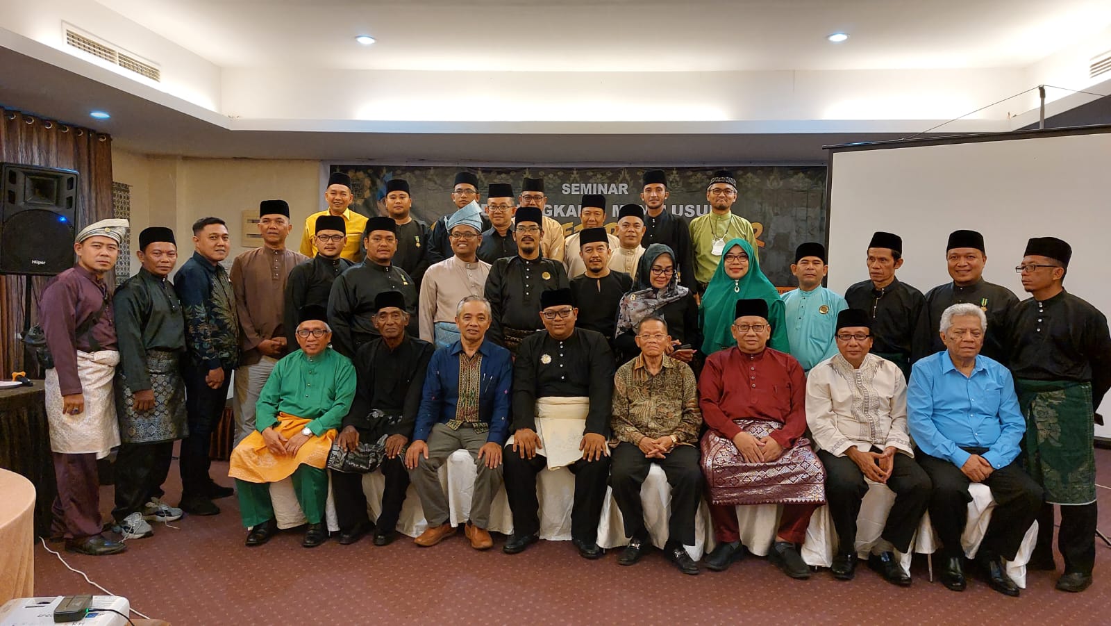 Raja Metar Bilad Deli Buka Seminar “Menelusuri dan Ungkap Sejarah Kejeruan Metar”