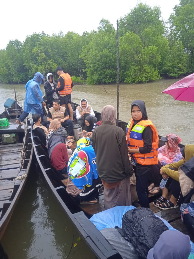 Sun Tree Mengabdi Gelar Bakti Sosial, Keluhkan Akses Jalan Dusun XV Kurandak Butuh Perhatian Pemerintah Deliserdang
