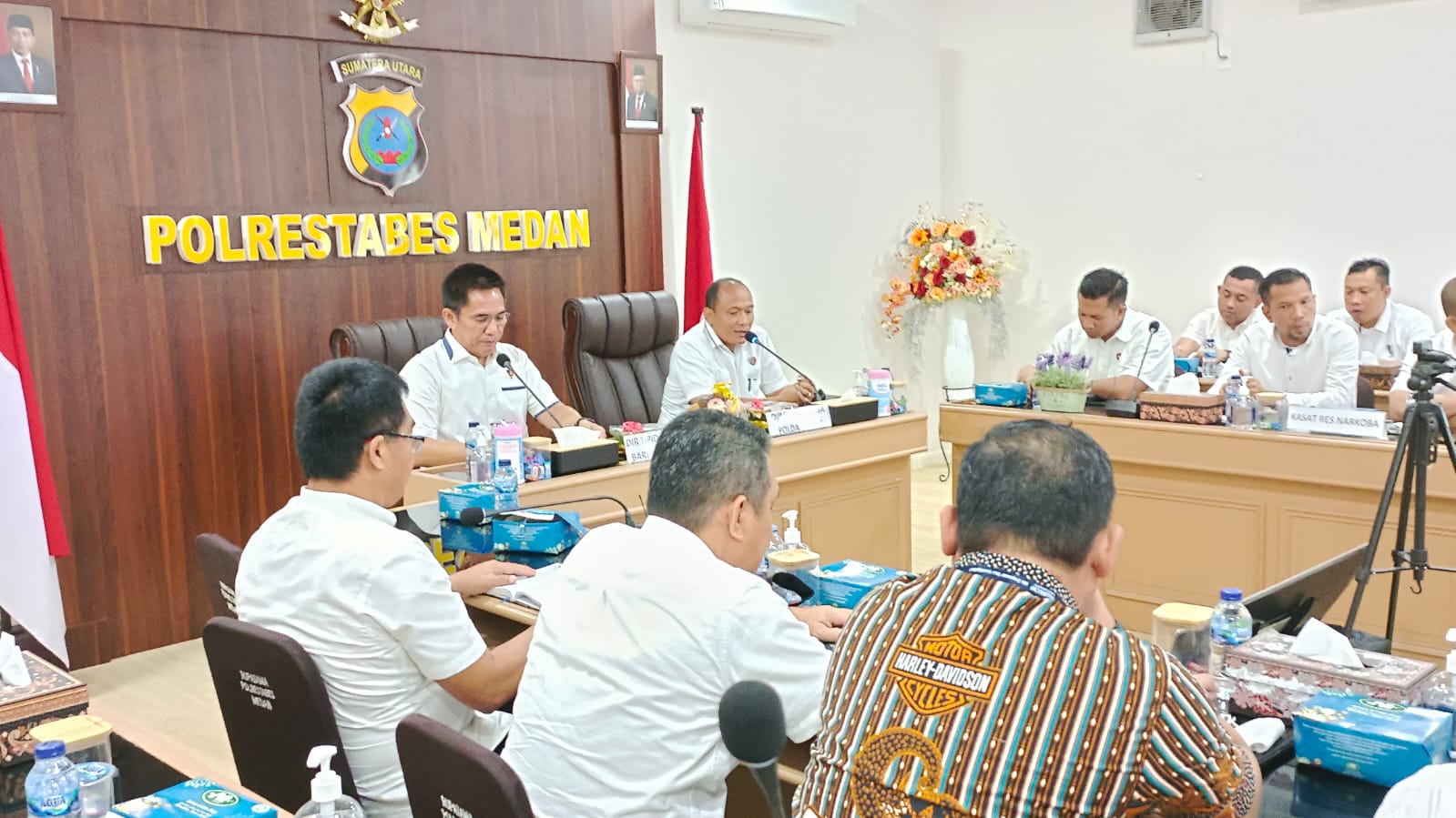 Direktur Tindak Pidana Narkoba Bareskrim Polri Beri Arahan dan Zoom Meeting di Polrestabes Medan