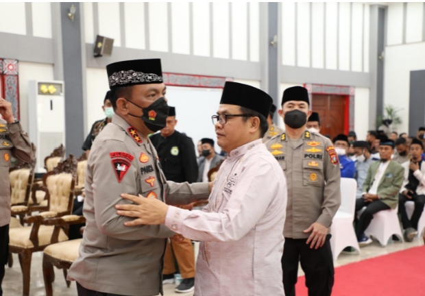 Di Sumut, Densus 88 Kembali Tangkap 11 Teroris, Kyai Khambali Pengurus Harian BPET MUI Pusat : Waspada Jelang Nataru