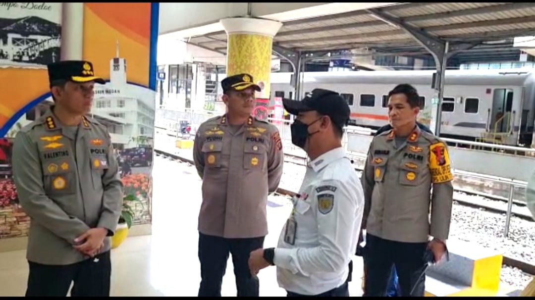 Jelang Nataru, Kapolrestabes Medan Cek Kesiapan Pos Pelayanan dan Pos Pengamanan