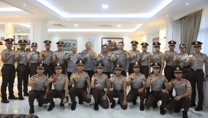 19 Taruna Akpol Berkunjung ke Poldasu: Kapolda Sumut: Jadilan Polisi Masa Depan Yang Dicintai Rakyat.