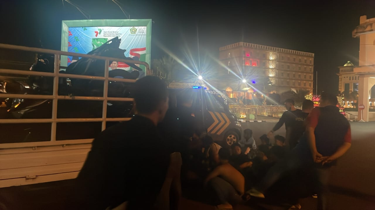 Tim Tawon Polrestabes Medan Mengamankan Para Remaja Disinyalir Geng Motor