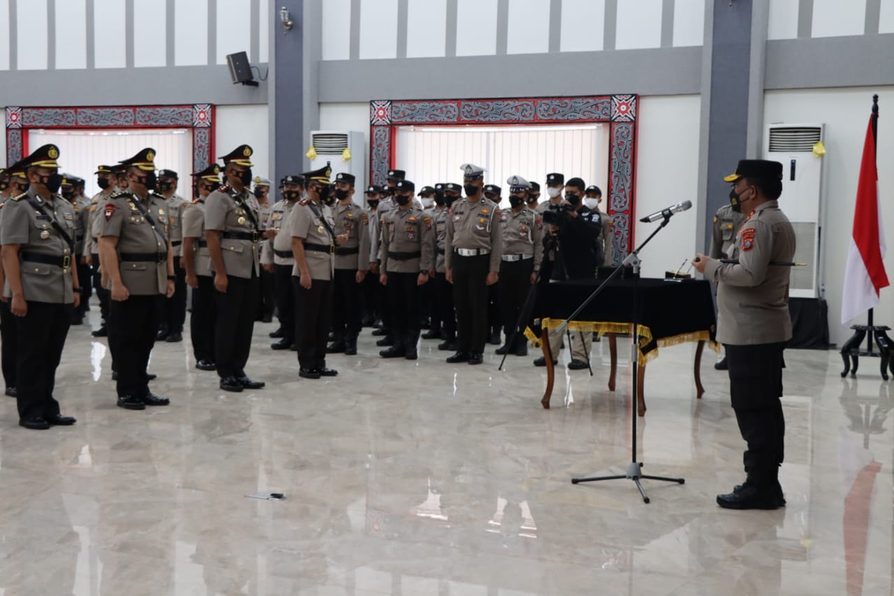 Wakapolrestabes Medan Hadiri Sertijab dan Pelantikan Pejabat Utama Polda Sumut