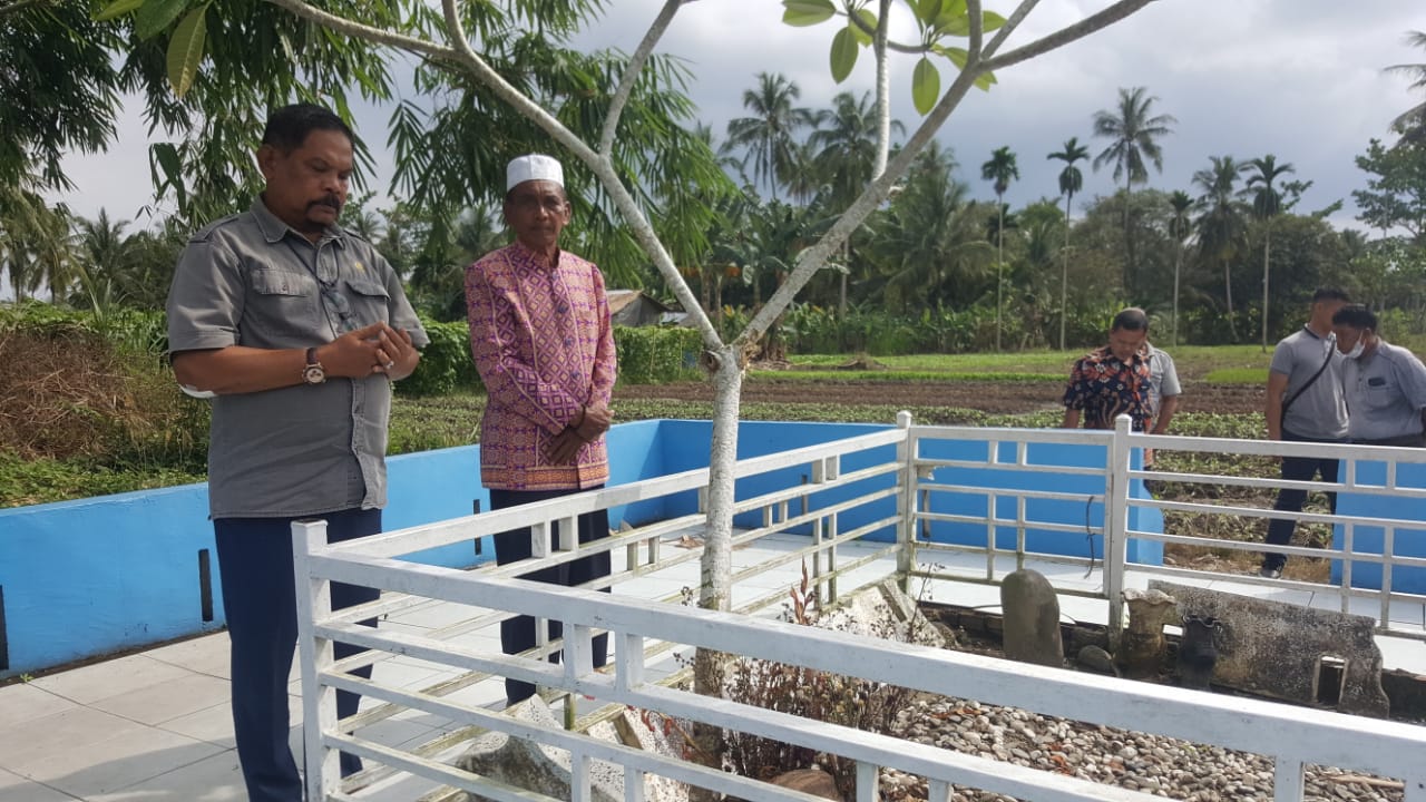 Rahudman Ziarahi Makam Guru Patimpus, Pendiri Kota Medan