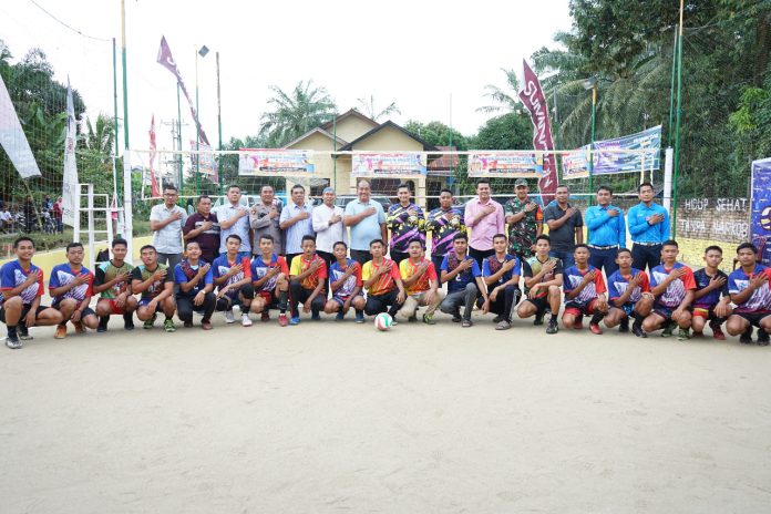 Kapolres Asahan Hadir Pembukaan Turnamen Volly Di Aek Kuasan
