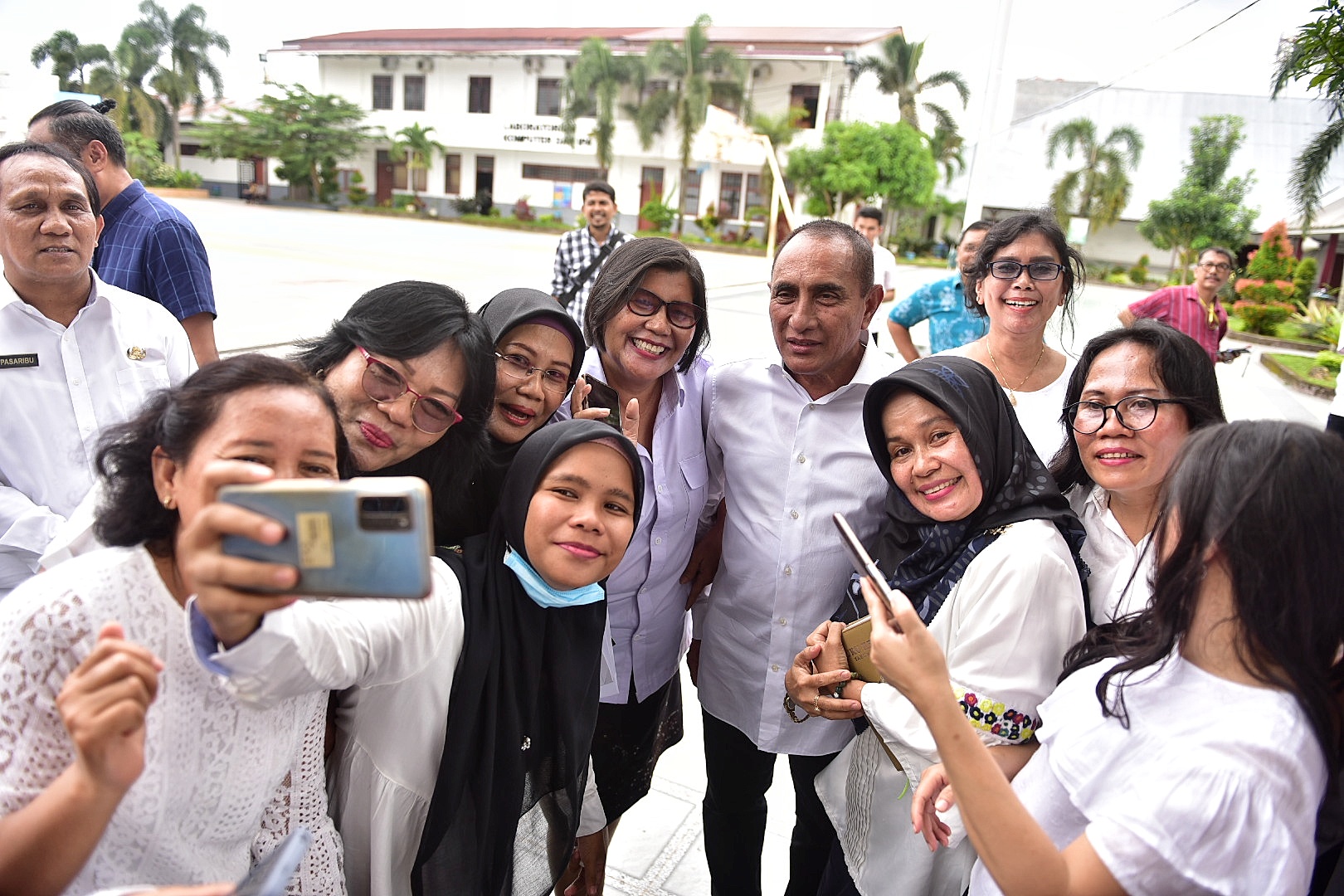Kunjungan Lanjutan ke SMAN 3 dan 5 Medan,  Gubernur Edy Rahmayadi Pantau dan Beri Saran  Rancang Bangun Gedung Sekolah