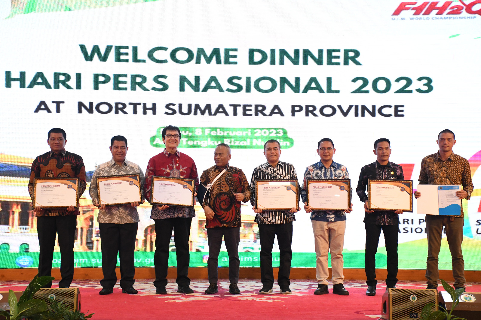 Pangdam I/BB Terima Penghargaan Tokoh Peduli PWI