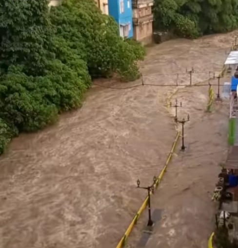 Bangunan Taman Bernilai Rp2 Miliar Lebih di Sidimpuan  Tenggelam Diterjang Banjir, Konsep Pembangunan Dipertanyakan