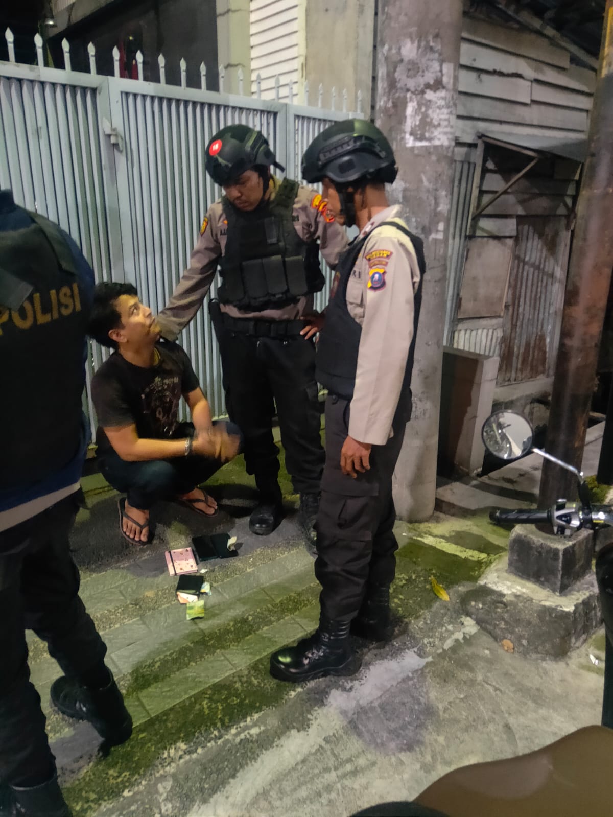 Tim Patroli Presisi Sat Samapta Polrestabes Medan Amankan Seorang Pria Bawa Satu Paket Sabu