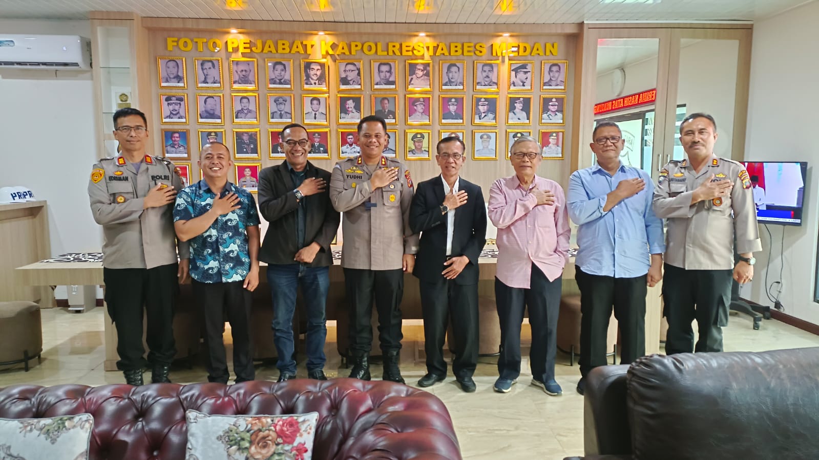 Polrestabes Medan Menerima Audensi Panitia Perataan Paskah Gembira Gereja Kristen Protesran Simalungun Distrik IV Medan