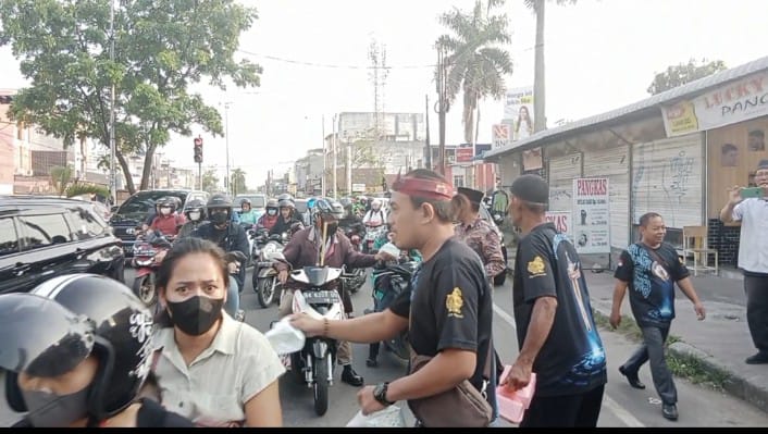 JPB Sumut Baksos, Ramadhan Penuh Berkah Bagi Takjil