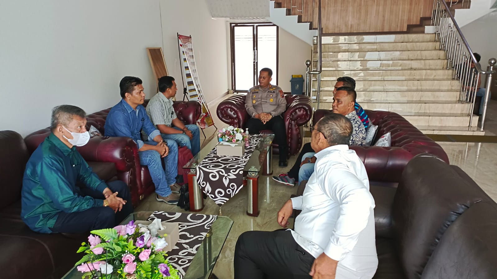 Wakapolrestabes Medan Terima Audiensi Panitia Peringatan Hari Buruh Internasional