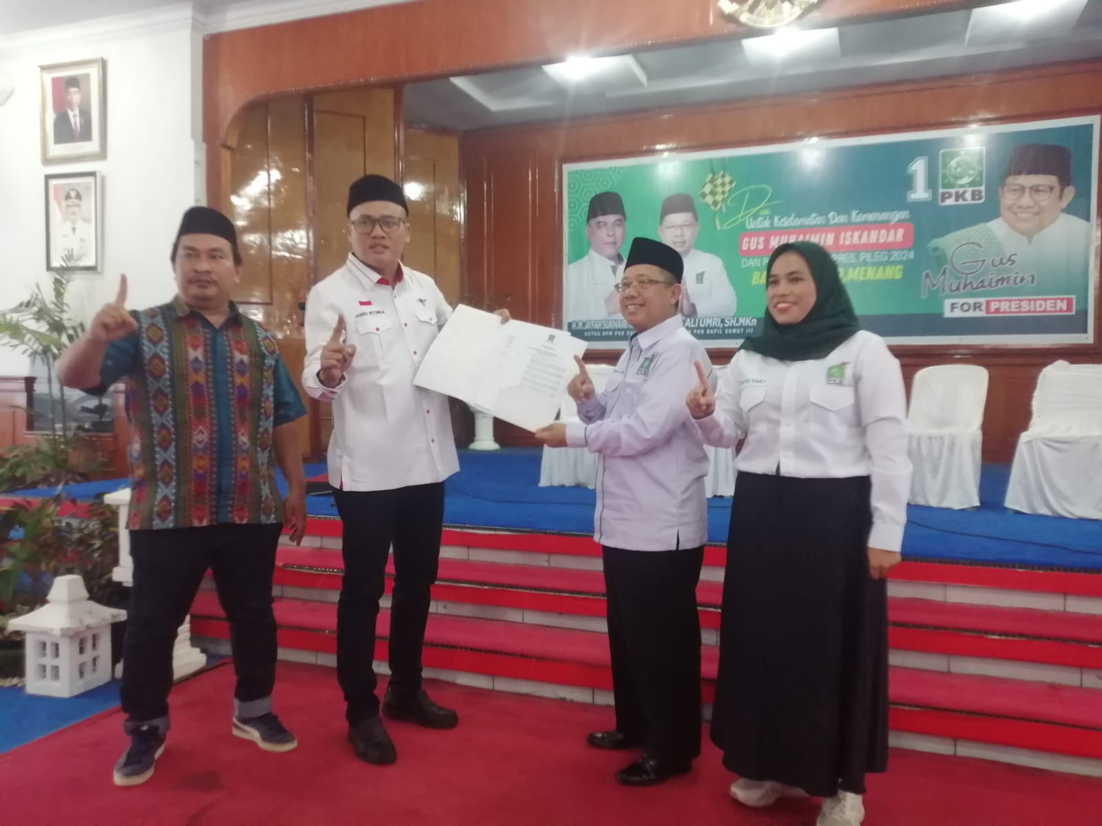 Terima SK LPP DPW PKB Sumut,  H.M. ALI UMRI SH, MK,n Direktur Pemilih Legislatif