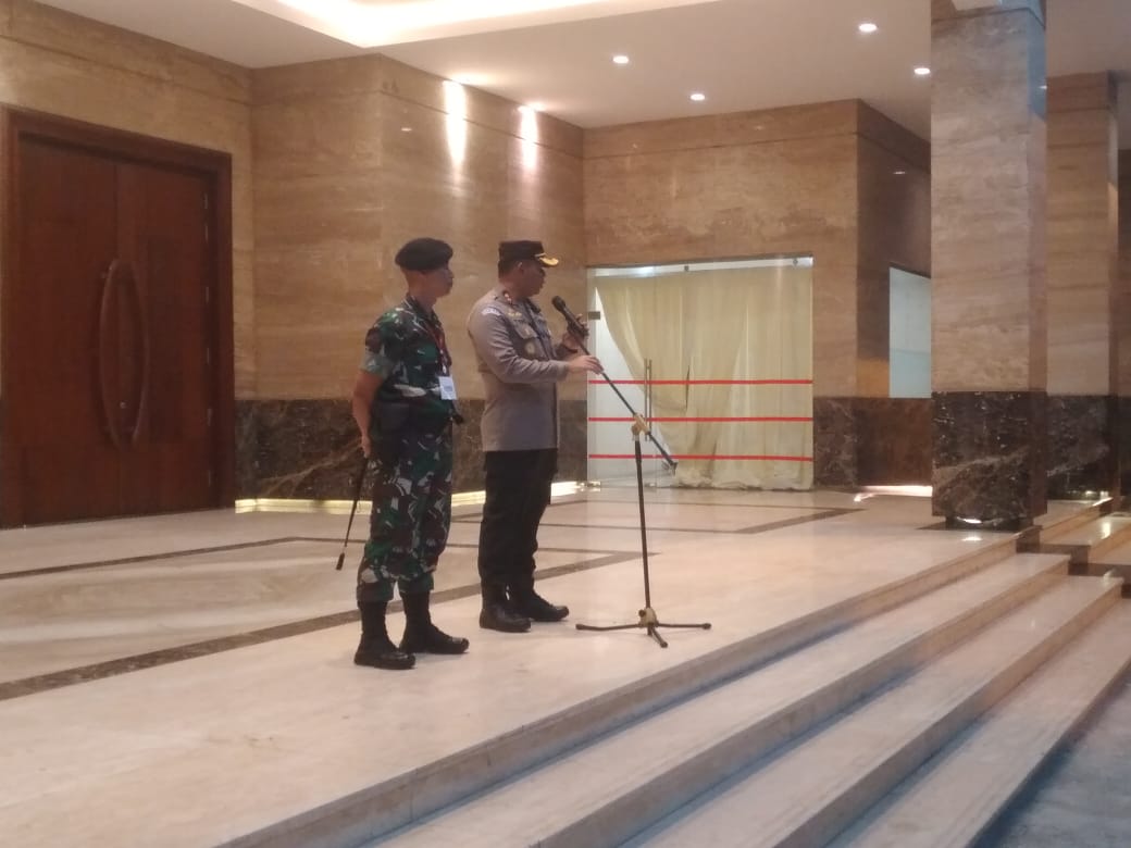 Wakapolrestabes Medan pimpin apel jelang kedatangan Ibu Negara di Wisma Benteng