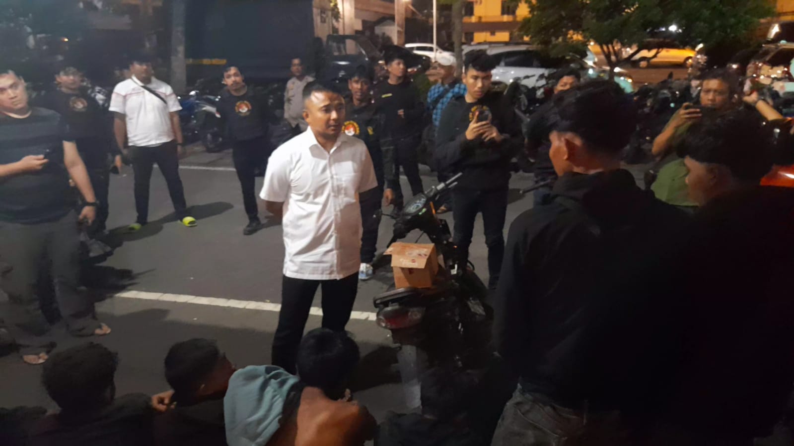 Polrestabes Medan Ringkus 10 Anggota Geng Motor Diduga Pelaku Pembacokan Bilal Masjid di Kelambir V, 6 Pelaku Anak Dibawah Umur