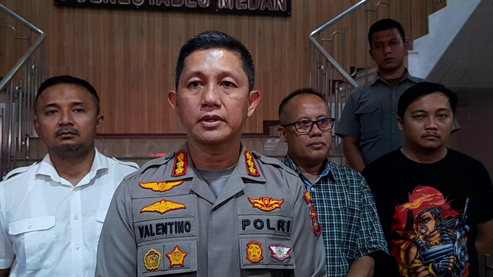 Polisi Tembak Pelaku Pembunuhan Wanita Dalam Mobil Avanza