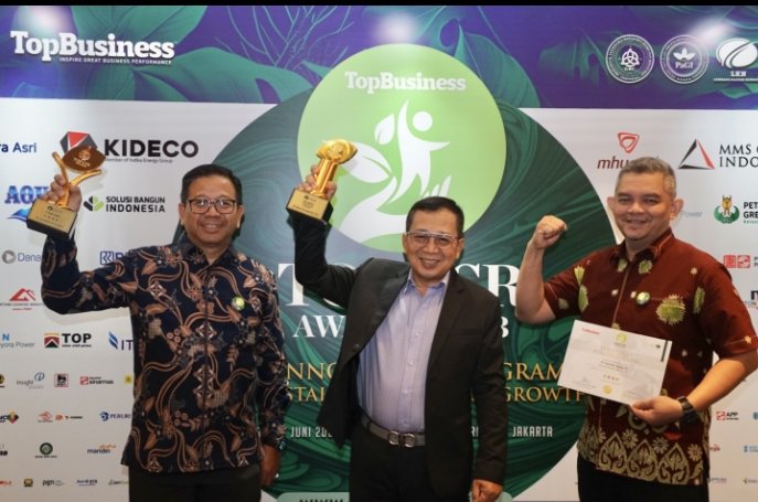 Bank Sumut Raih Dia Penghargaan Top CSR  Award