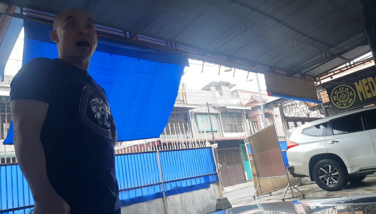 Mengaku Dekat Dengan Kapoldasu, Pengusaha Medan GYM Hina Wartawan Dengan Sebutan Burung