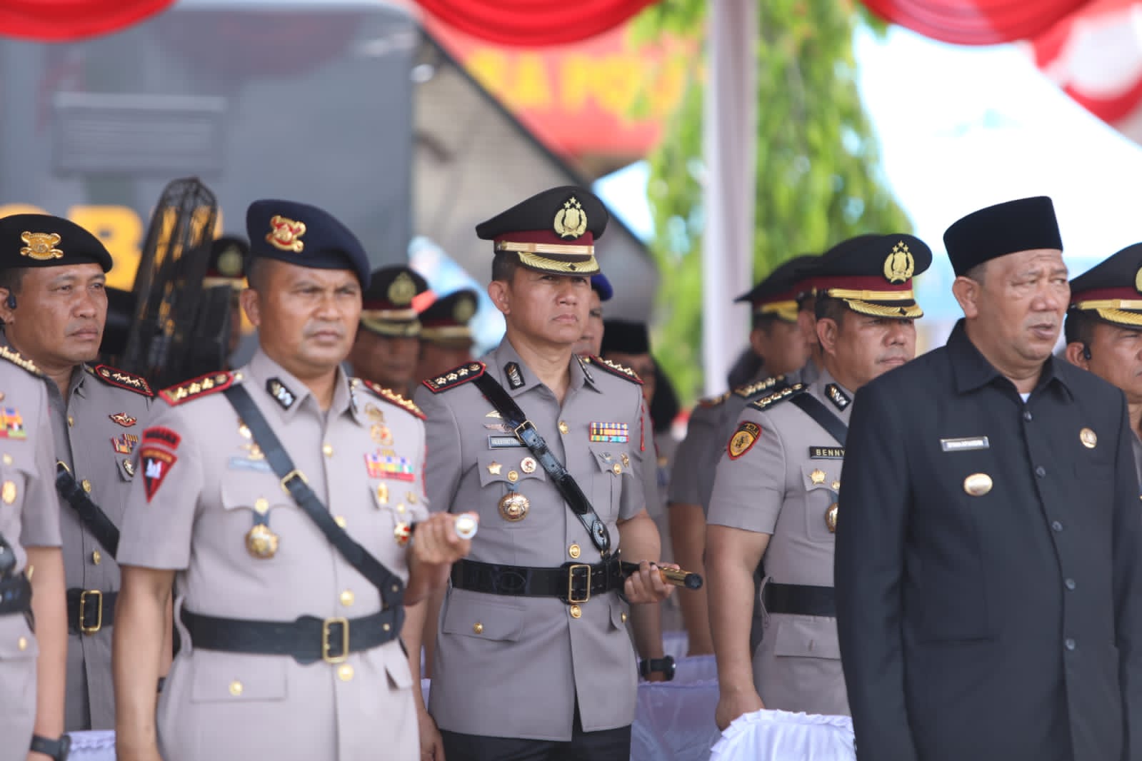 Kapolrestabes Medan Hadiri Penutupan Pendidikan, Pelantikan dan Pengambilan Sumpah Bintara Polri